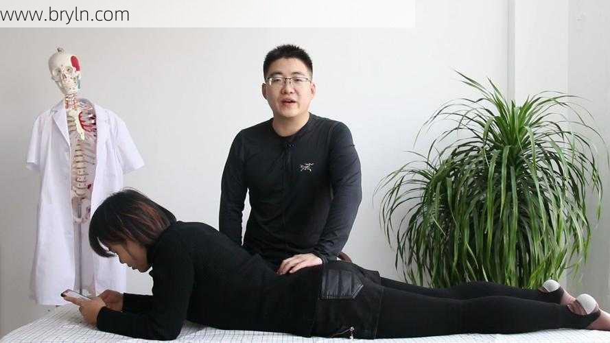是不是趴着、蜷着最舒服?当心这是腰在发出求救信号!