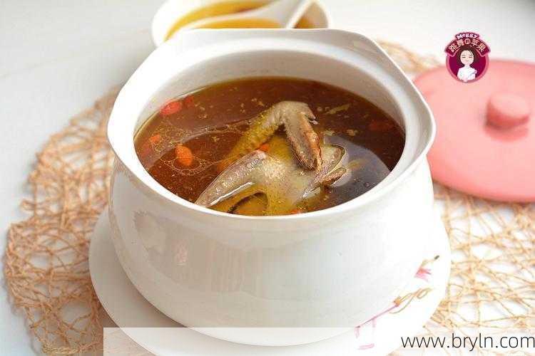 鸽子汤回奶吗，产妇喝鸽子汤究竟是下奶还是回奶？